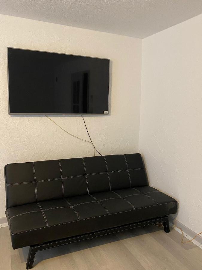 Private Studio Apartment In Bremgarten Exterior foto